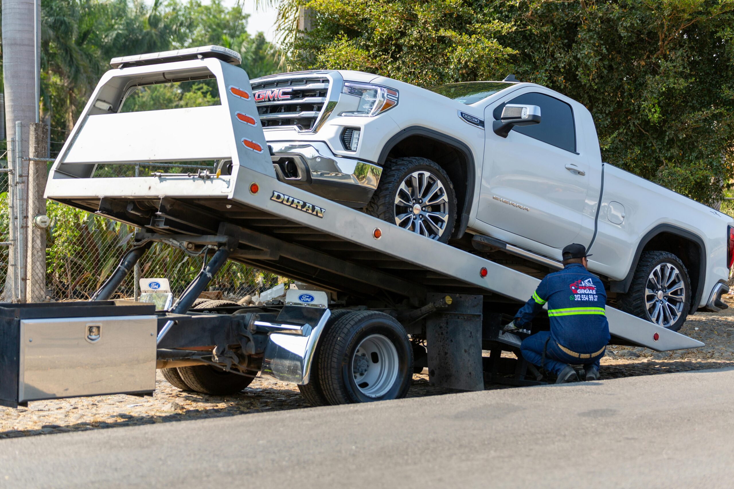 Common Reasons for Needing Car Towing in Denver